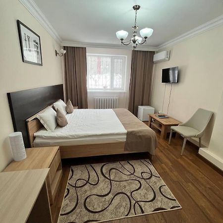 Skif Hotel Astana Buitenkant foto
