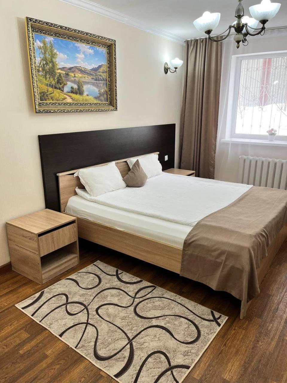 Skif Hotel Astana Buitenkant foto