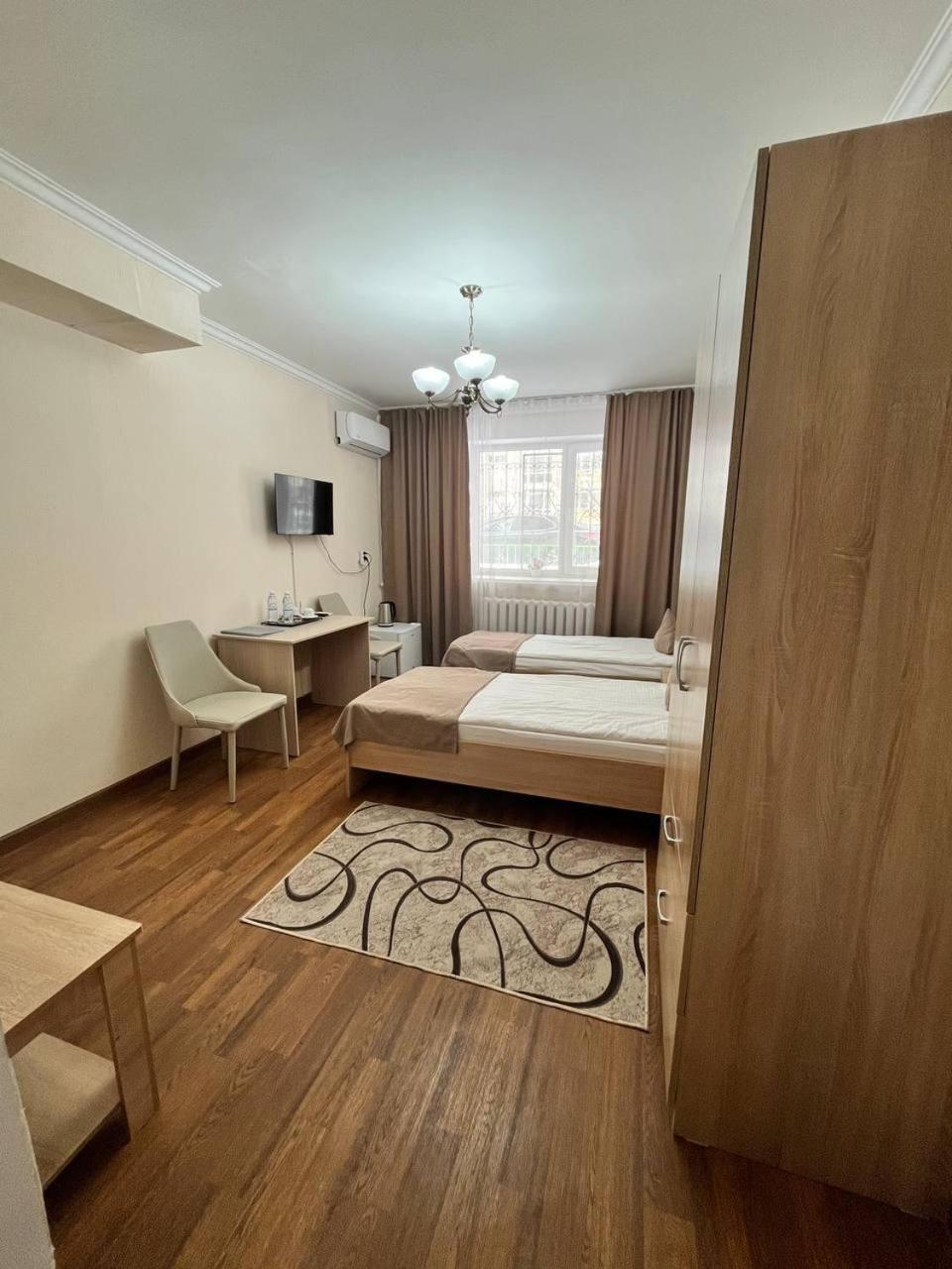 Skif Hotel Astana Buitenkant foto